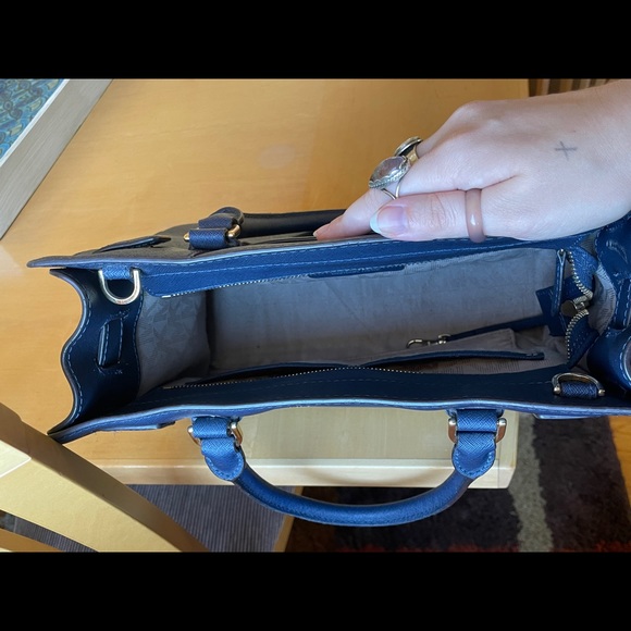 Michael Kors Leather Navy Blue Dillon Small Satchel Purse - Picture 5 of 7